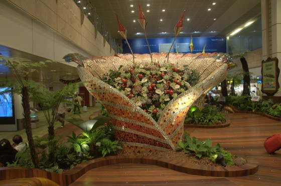 An indoor garden in Changi Airport. Photo by Eustaquio Santimano.